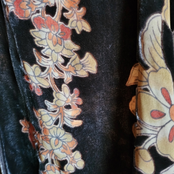 Kimono - Picture 2 of 3